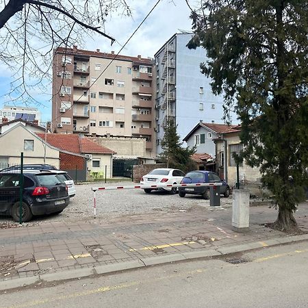 Hotel Rile Men Blue Ni Exteriér fotografie